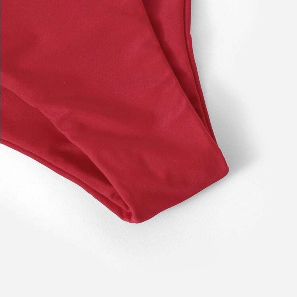 ๐ฅRed Women's Swim Bottom - Picture 4 of 6